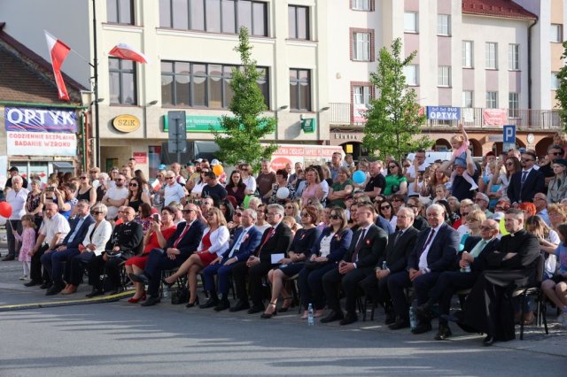 b_1024_768_0_00_images_2023_2024_WYDARZENIA_GMINNY_3MAJA_422008925_993461216120984_5518971148541788154_n